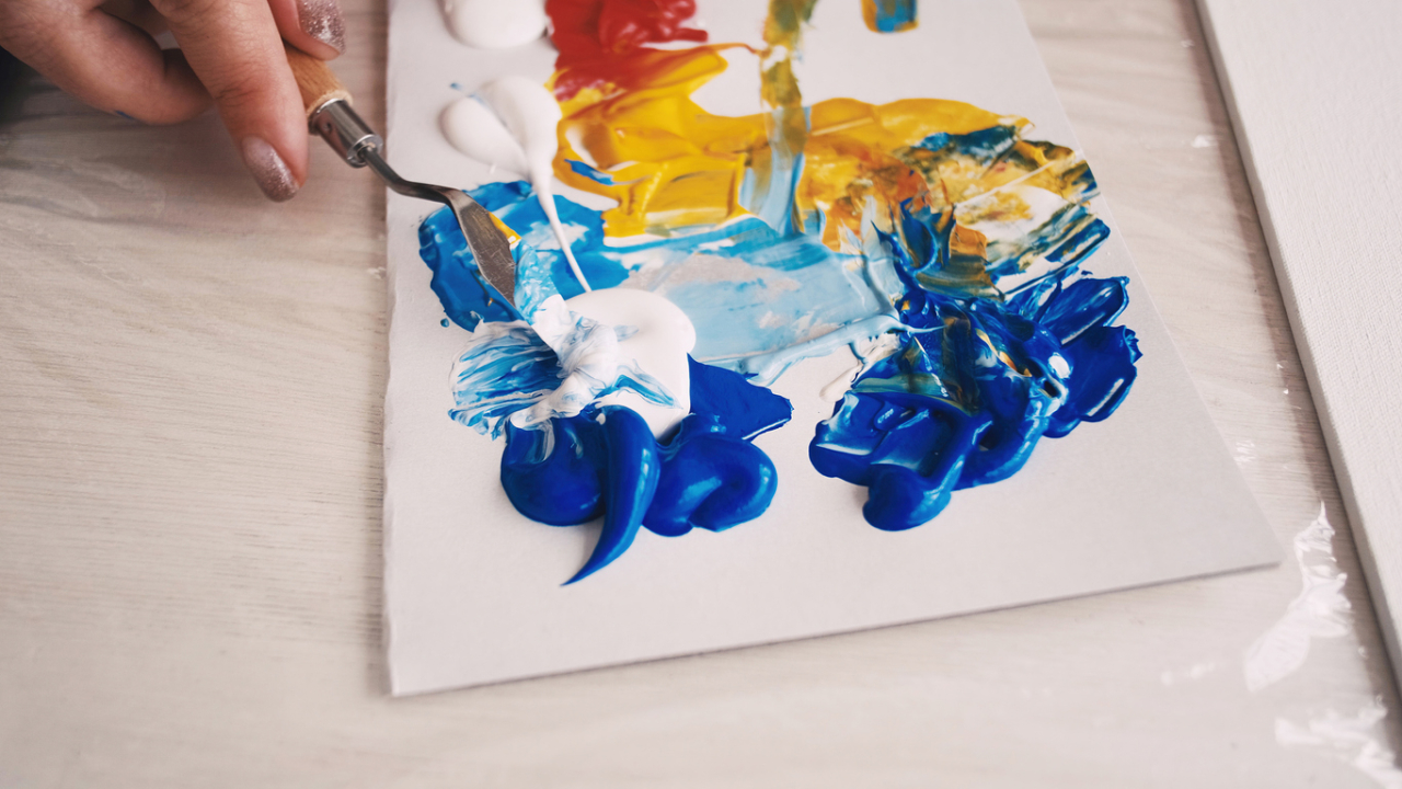 Sztuka mieszania farb: Praktyczne porady dla artystów i hobbystów