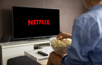 Netflix krytykowany za usunięcie najtańszego abonamentu bez reklam